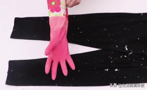 可以擦掉衣服的动态壁纸(傲娇壁纸)插图1