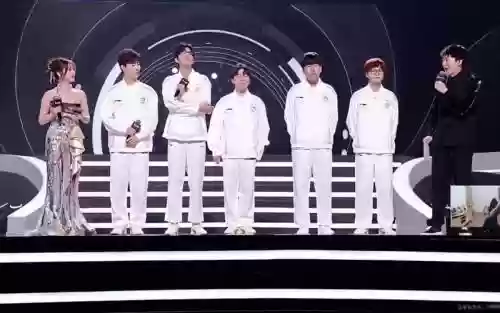 ig2021阵容插图1