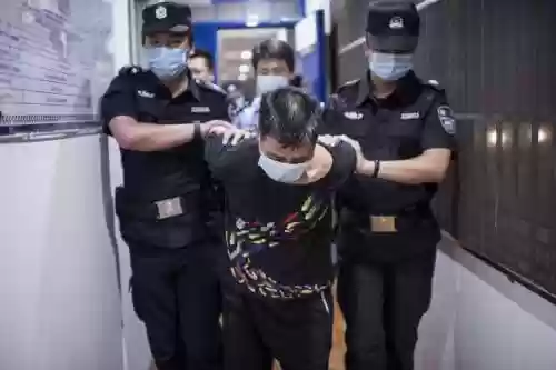 抓人阵容插图