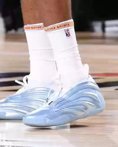 最强NBA哈登装备怎么配，最强nba哈登加点攻略插图1