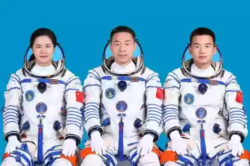 宇航员阵容搭配，宇航员好玩吗插图1